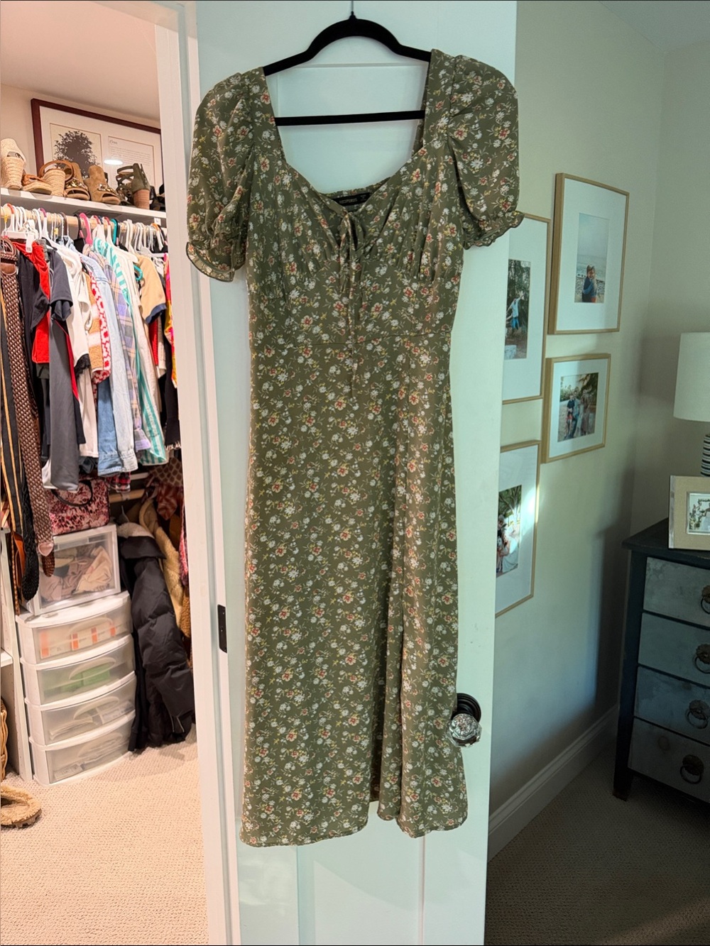 Puff-Sleeve Olive Floral Midi Dress with Tie Neck and Elastisized Back